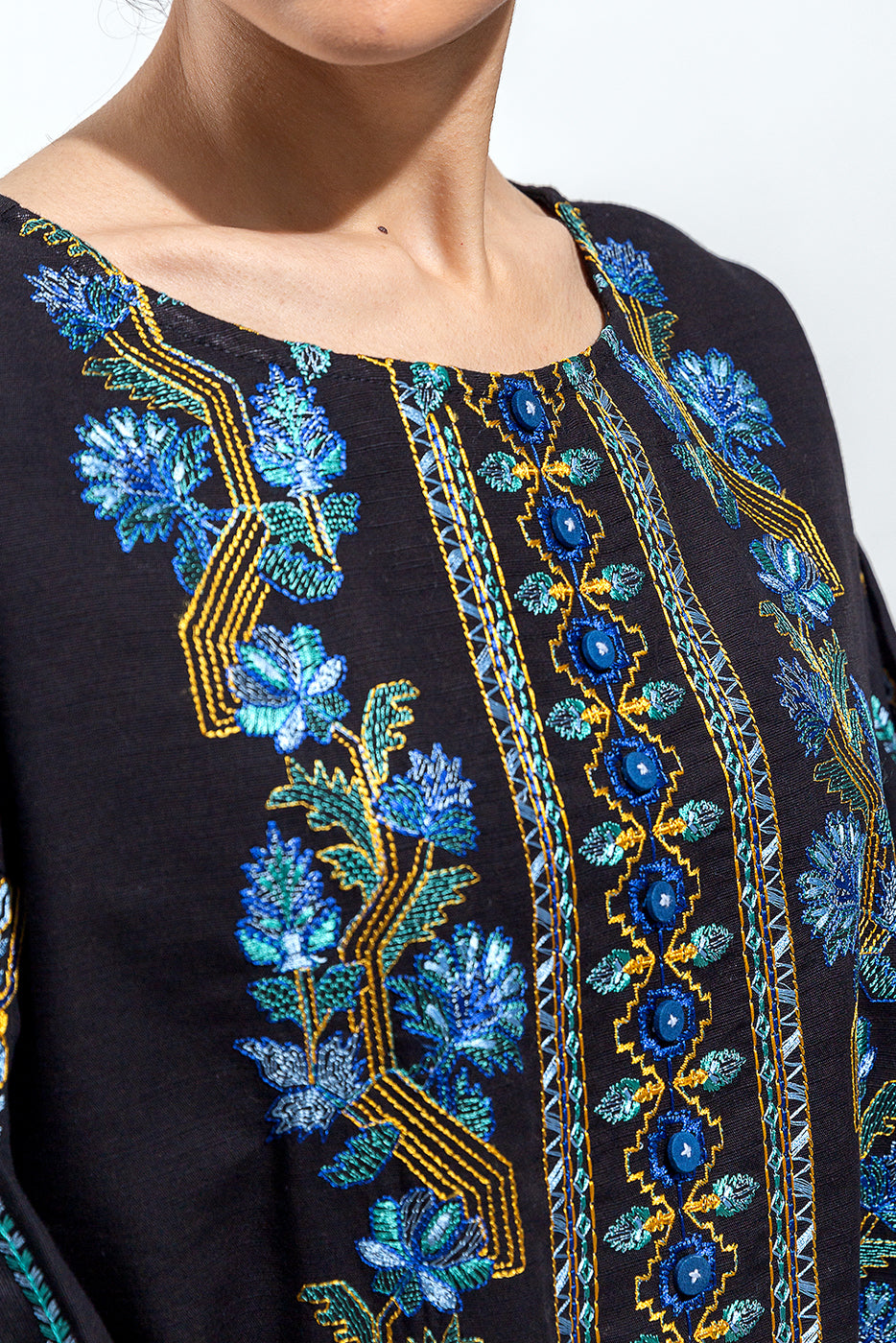 EMBROIDERED SLUB KHADDAR SHIRT (PRET)