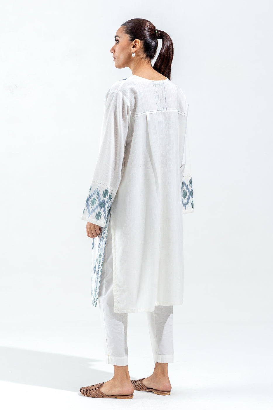 EMBROIDERED SLUB KHADDAR SHIRT (PRET)
