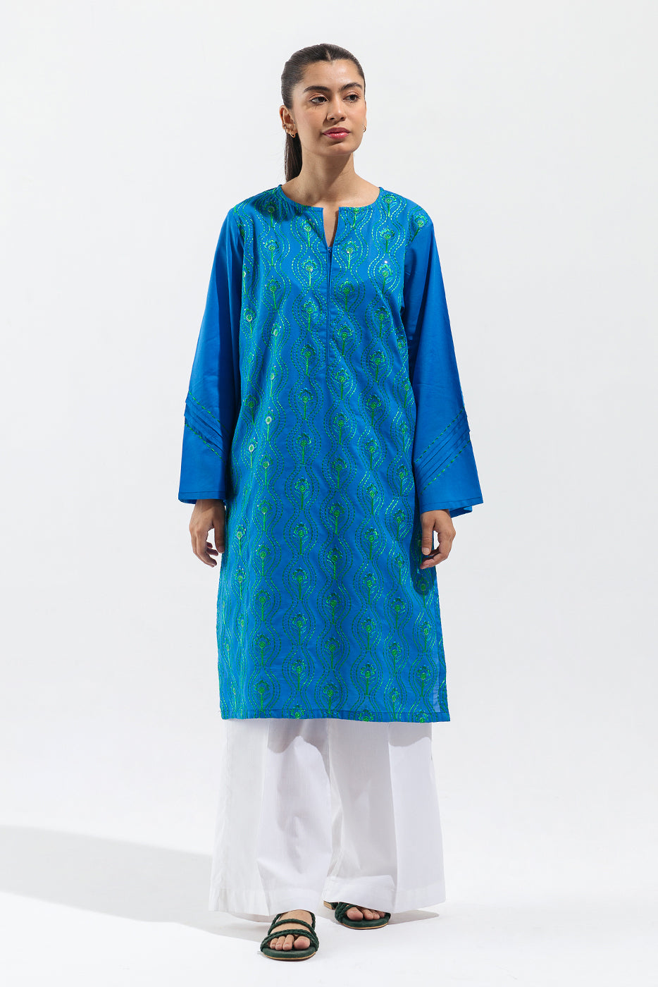 EMBROIDERED LAWN SHIRT(PRET)