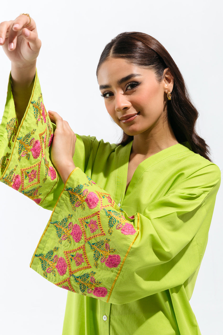 EMBROIDERED LAWN SHIRT (PRET)