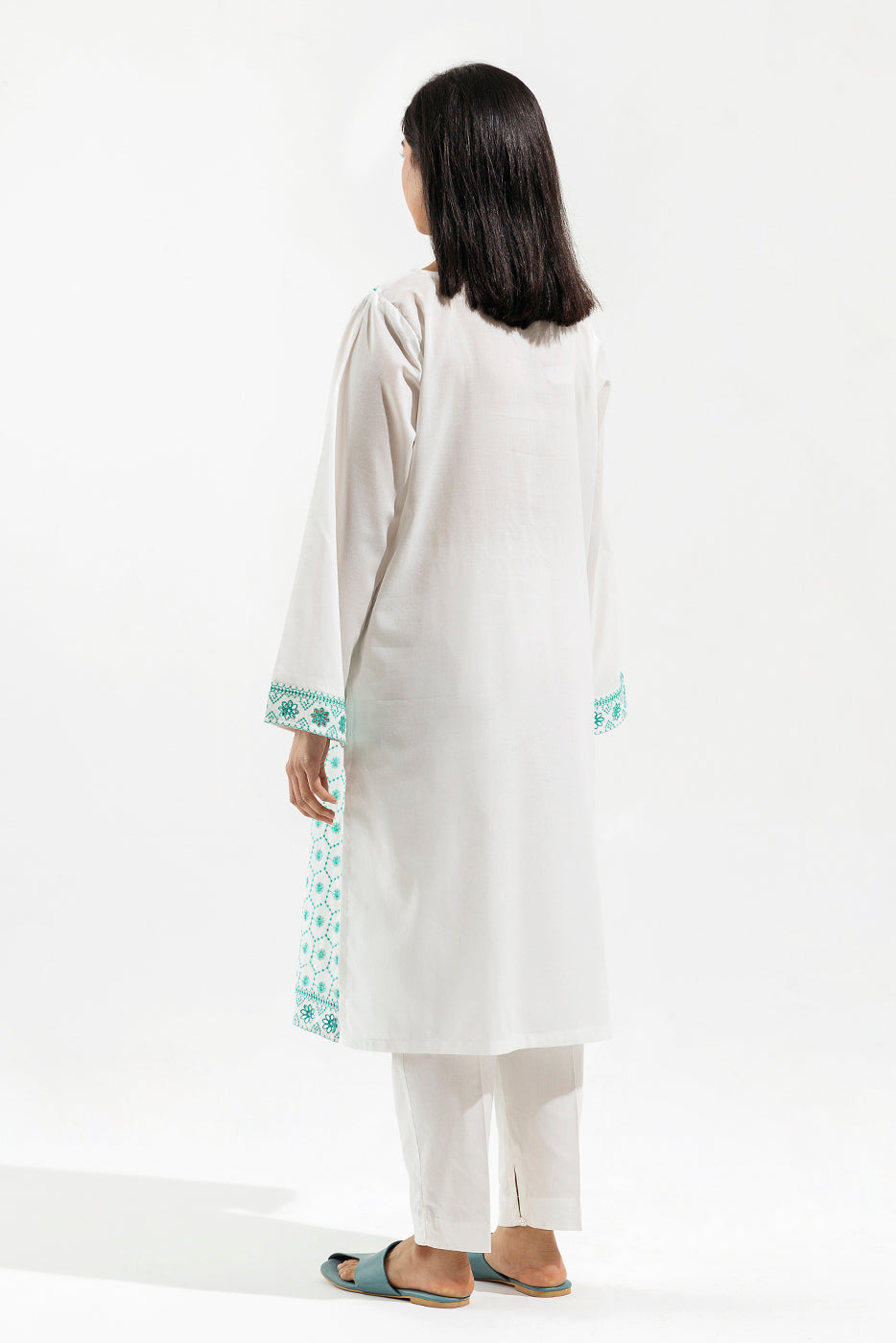 EMBROIDERED LAWN SHIRT (PRET)