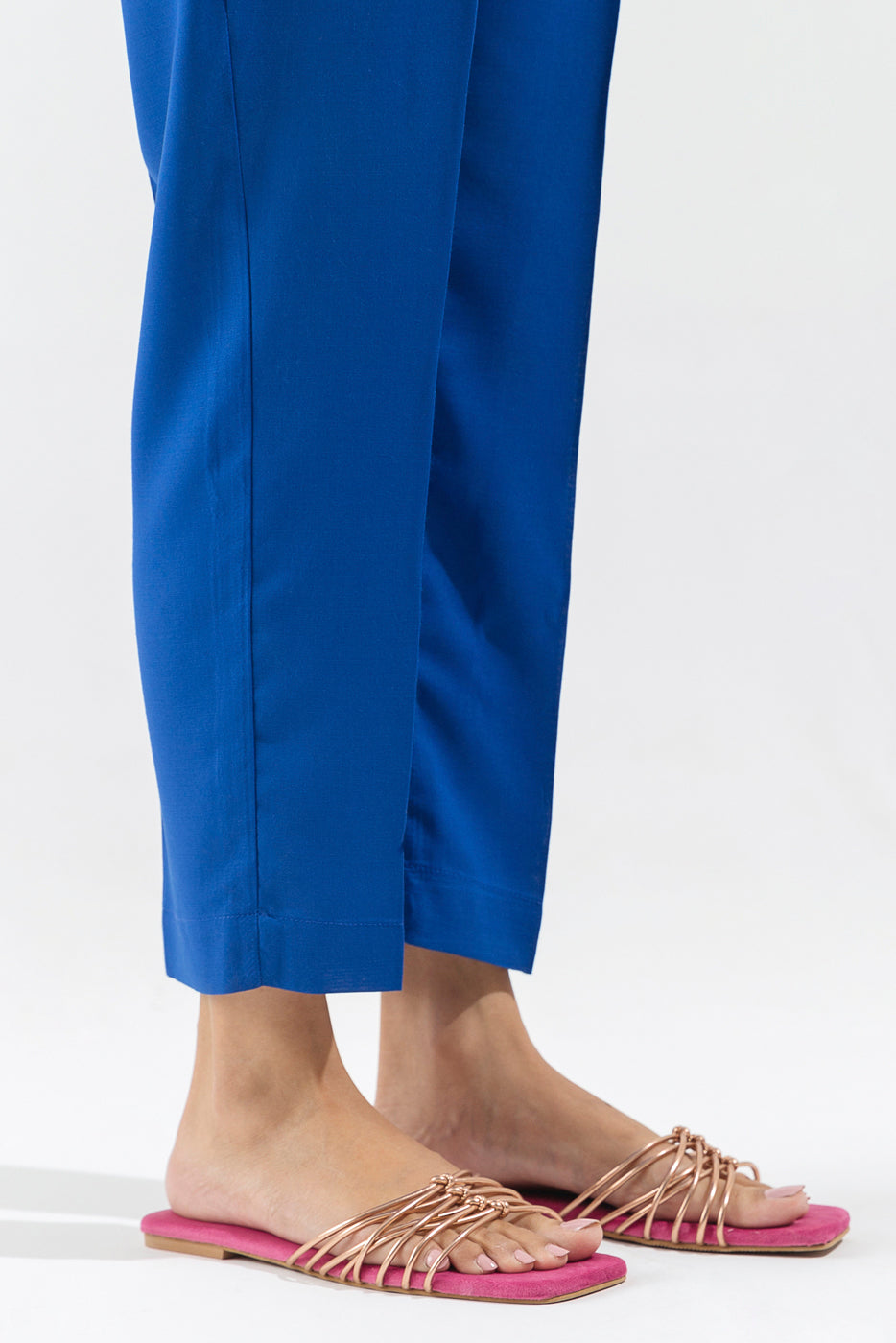 BASIC STRAIGHT PANTS