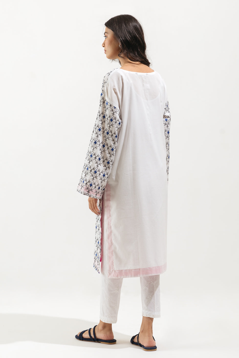 EMBROIDERED LAWN SHIRT (PRET)