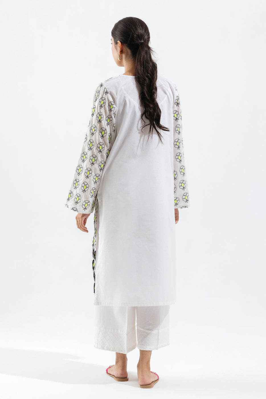 EMBROIDERED LAWN SHIRT (PRET)
