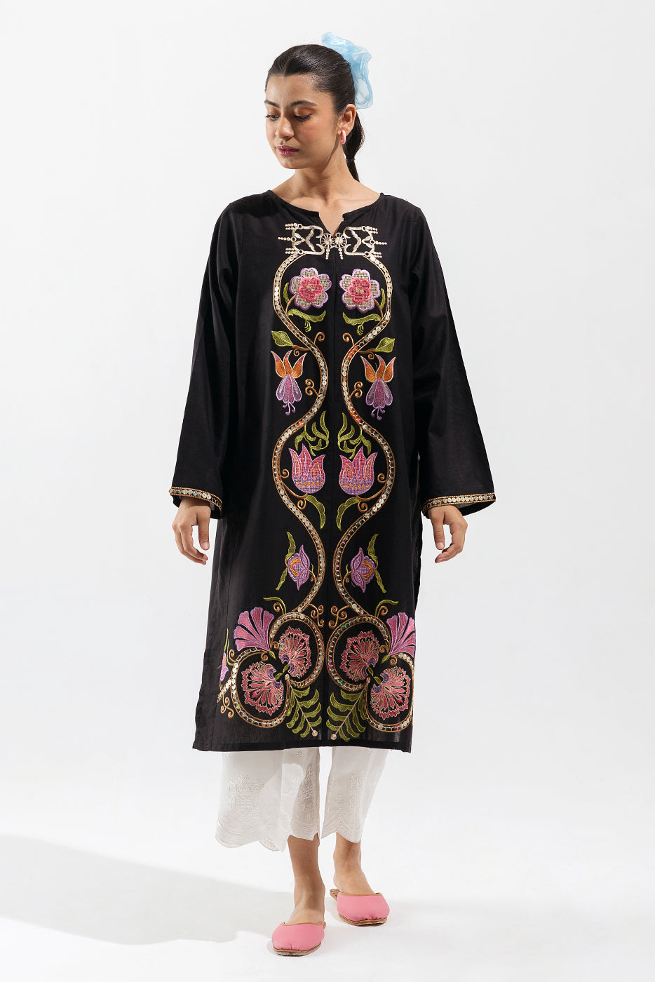 EMBROIDERED SHIRT