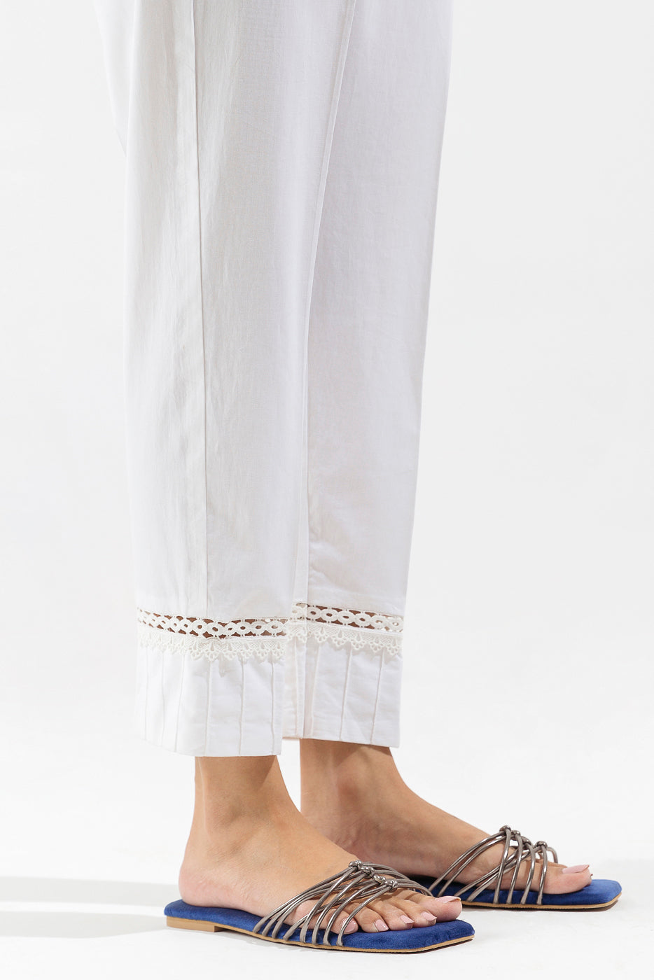 BASIC STRAIGHT PANTS