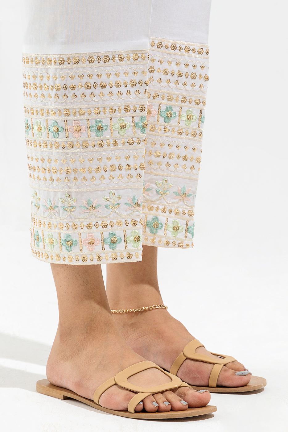 EMBROIDERED STRAIGHT PANTS