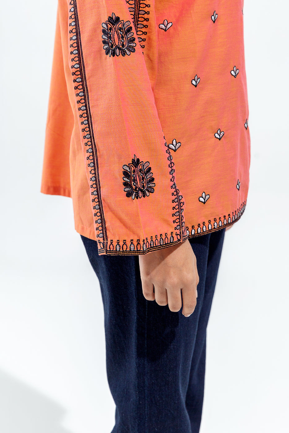 EMBROIDERED FUSION TOP (PRET)