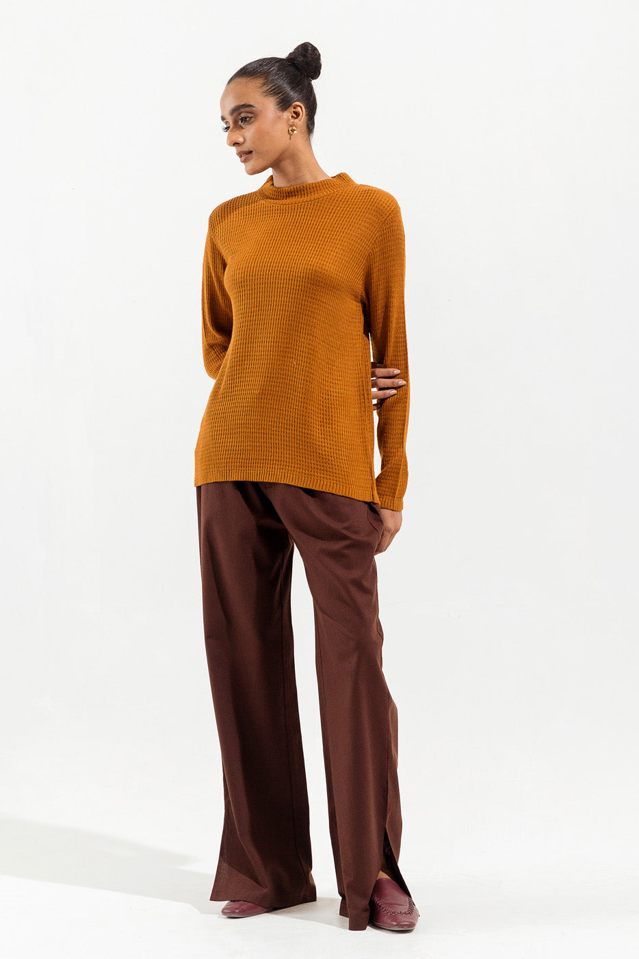OCHRE FINE KNIT SWEATER