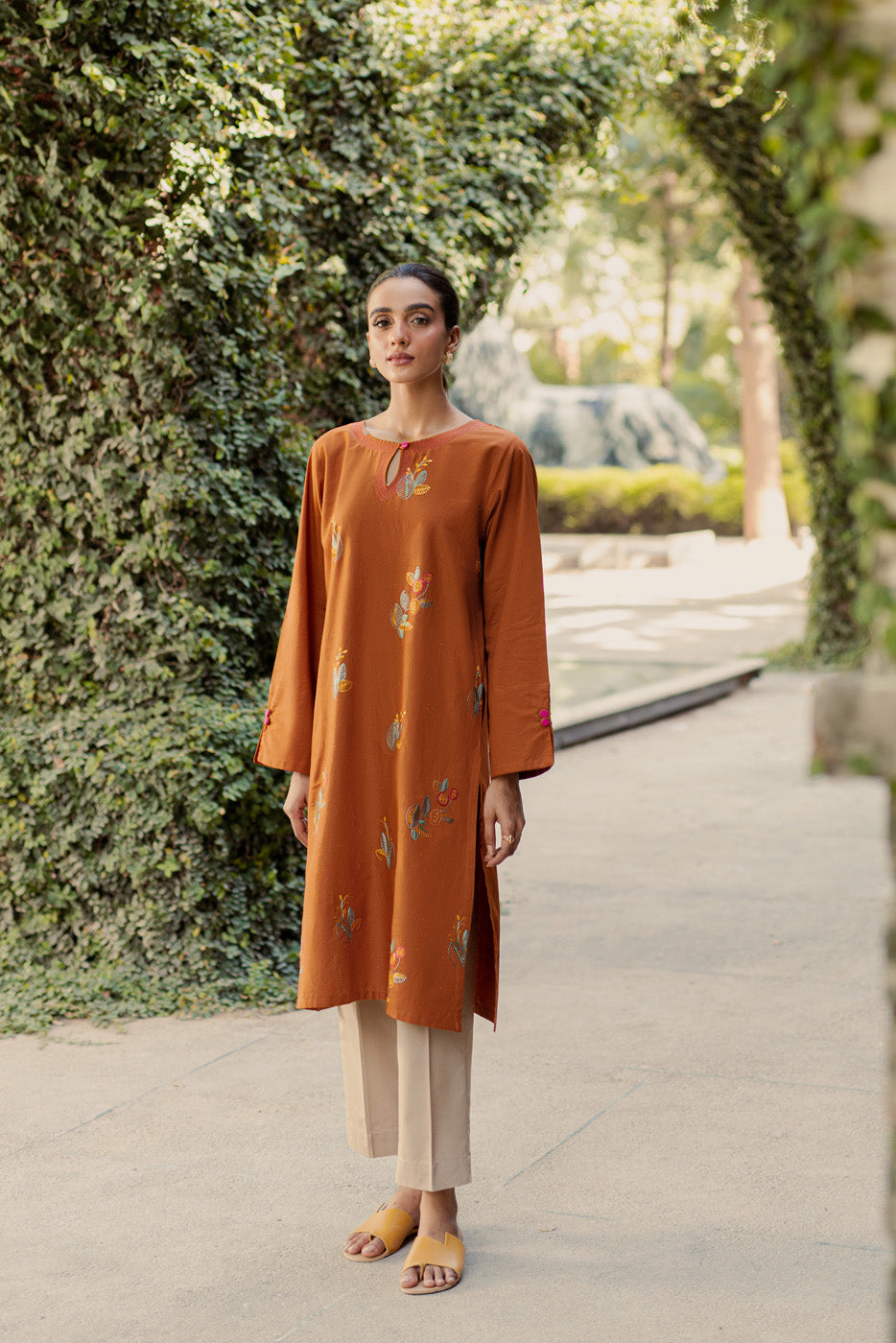 EMBROIDERED MULTI NEPS SHIRT(PRET)