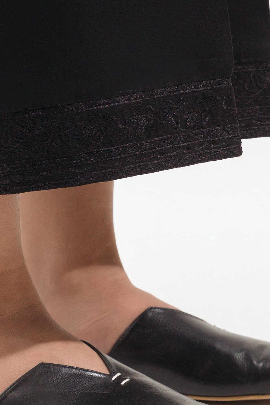 SLACK PANTS