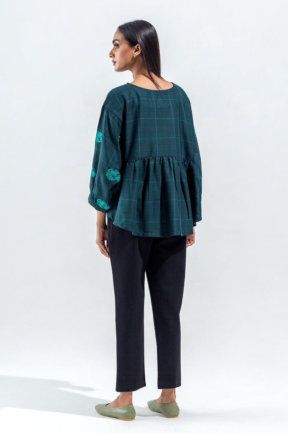 EMBROIDERED YARN DYED TOP (PRET)