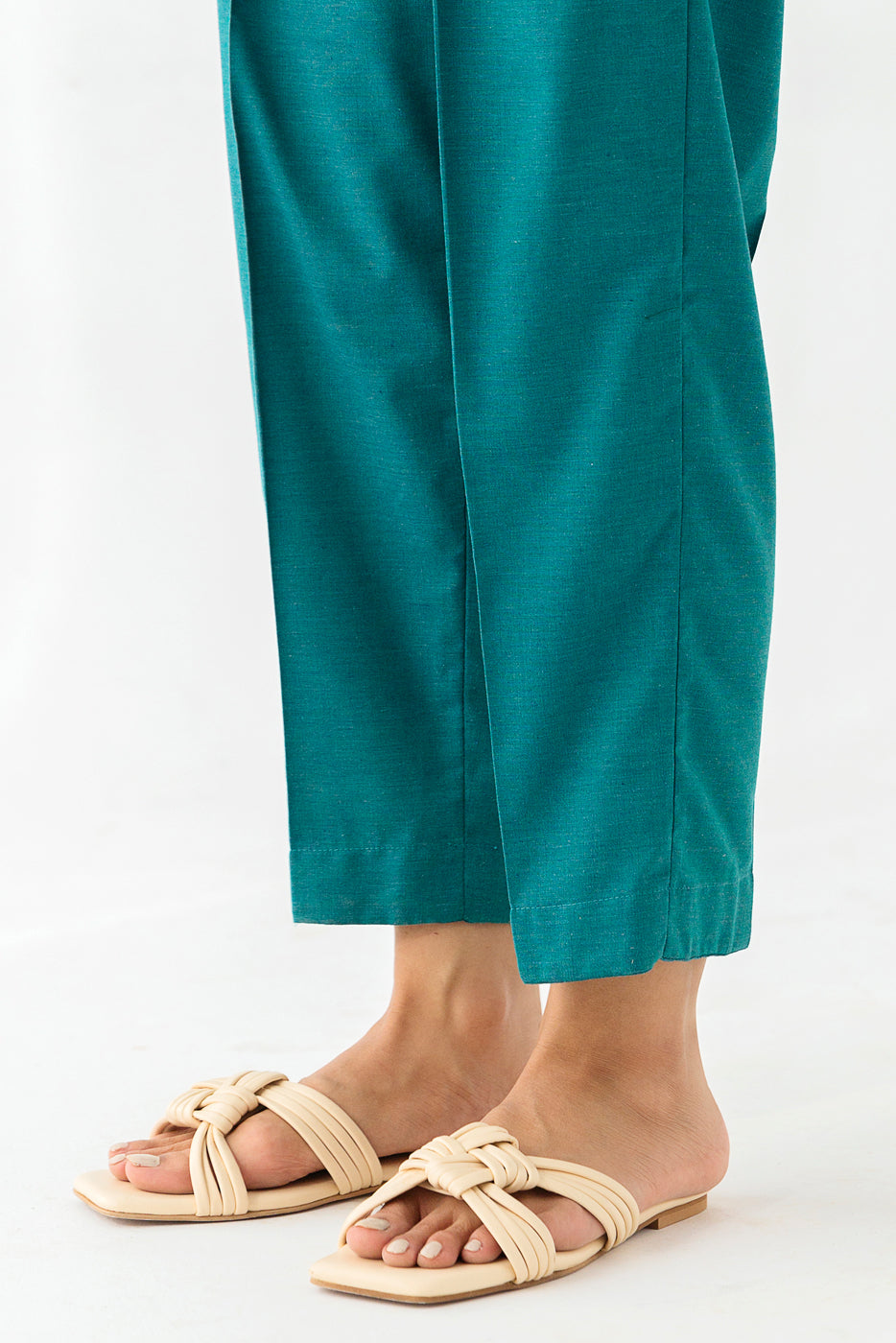 STRAIGHT PANTS