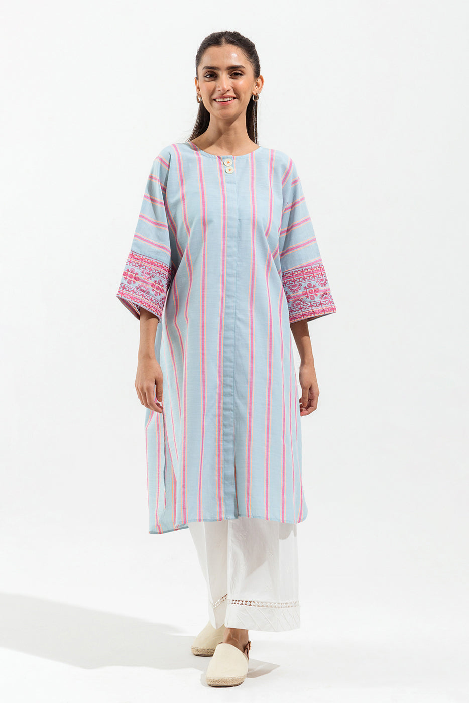 EMBROIDERED CHAMBRAY SHIRT (PRET)