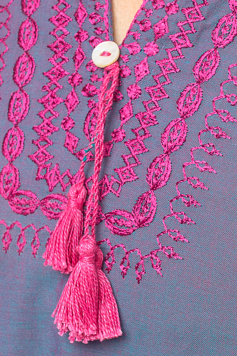 EMBROIDERED CHAMBRAY SHIRT (PRET)