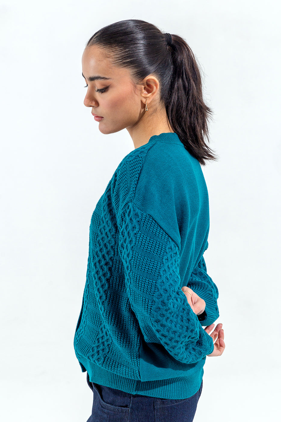 KNITTED CREW NECK CARDIGAN