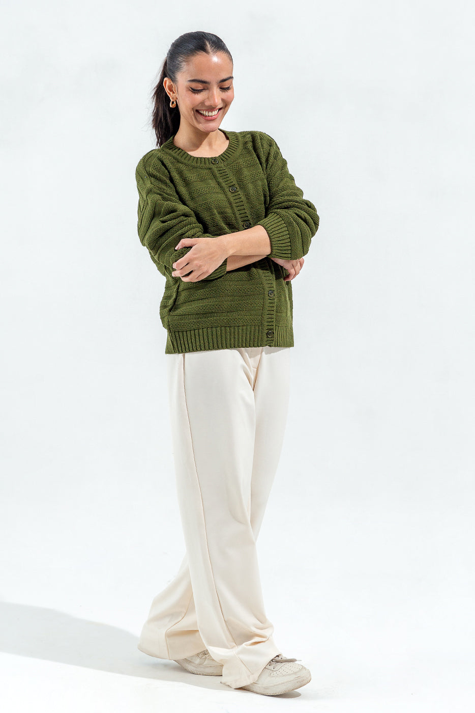 KNITTED CREW NECK CARDIGAN