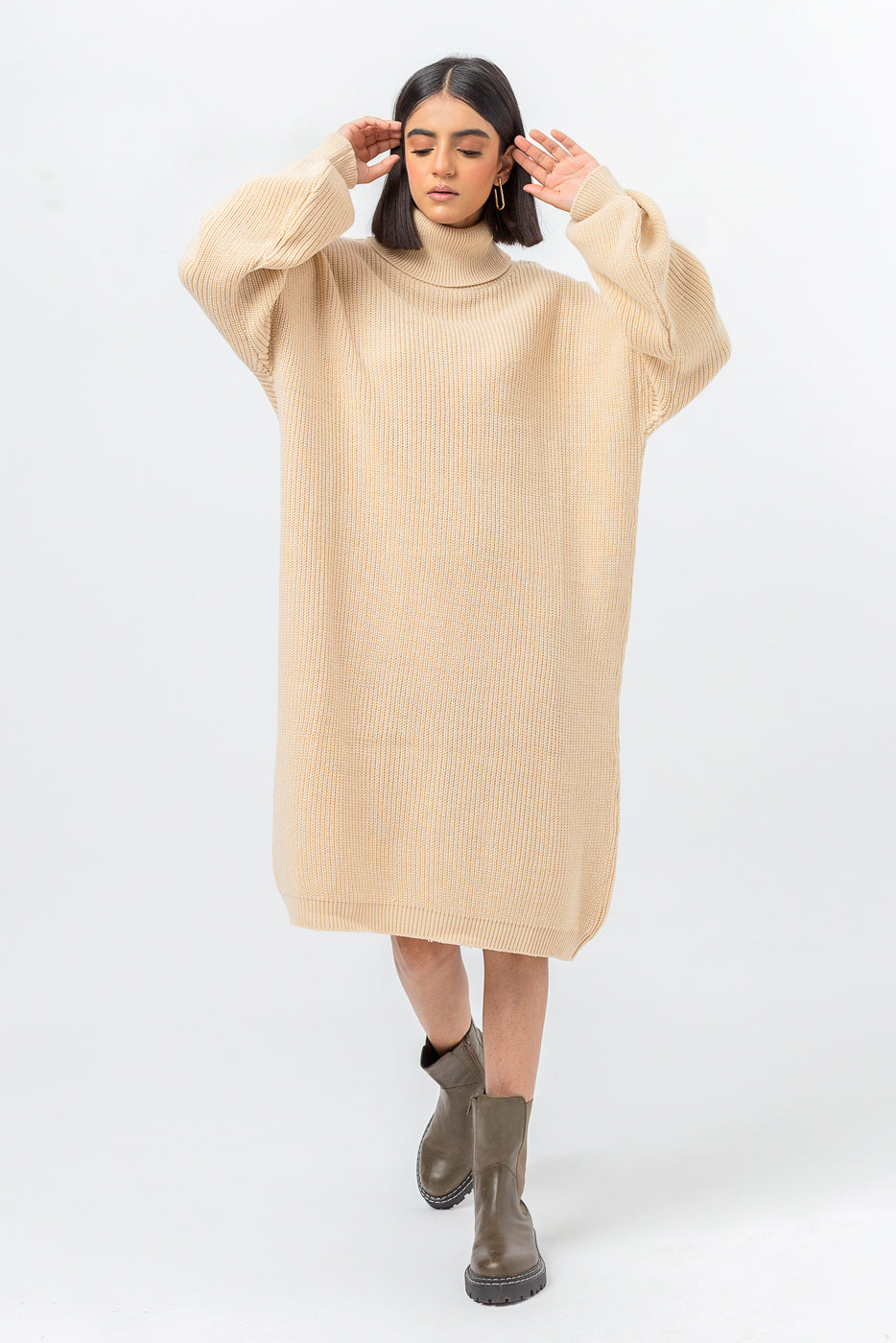 CREAM SWEATER KNIT DRESS