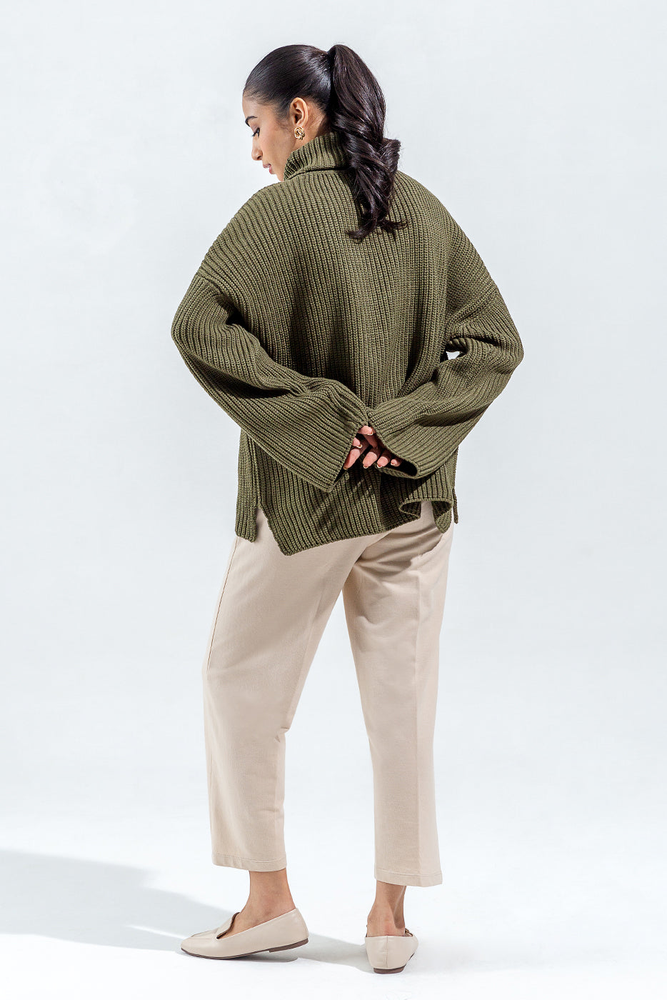 BOXY KNITTED PULLOVER