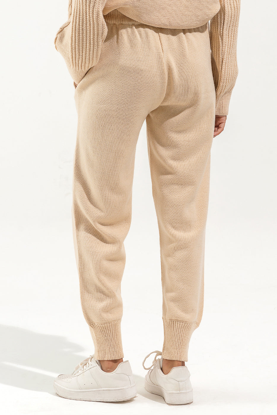 KNITTED JOGGER PANTS