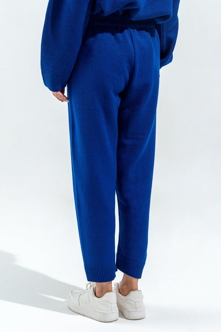 KNITTED TAPERED TROUSERS