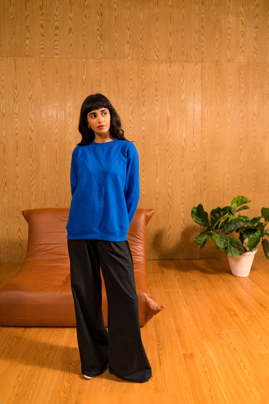 CREW NECK SWEATSHIRT