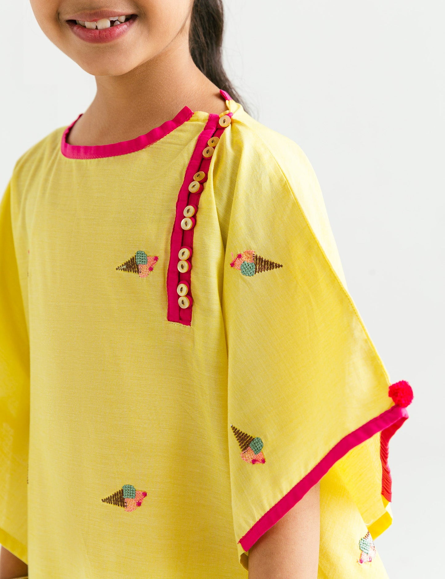 ALLOVER Embroidered KAFTAAN