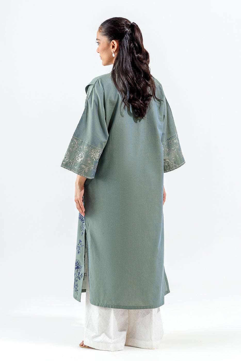 EMBROIDERED CHAMBREY SHIRT (PRET)