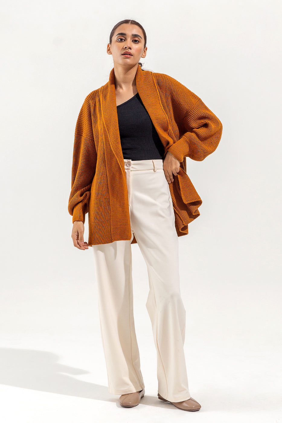 KNITTED SHRUG