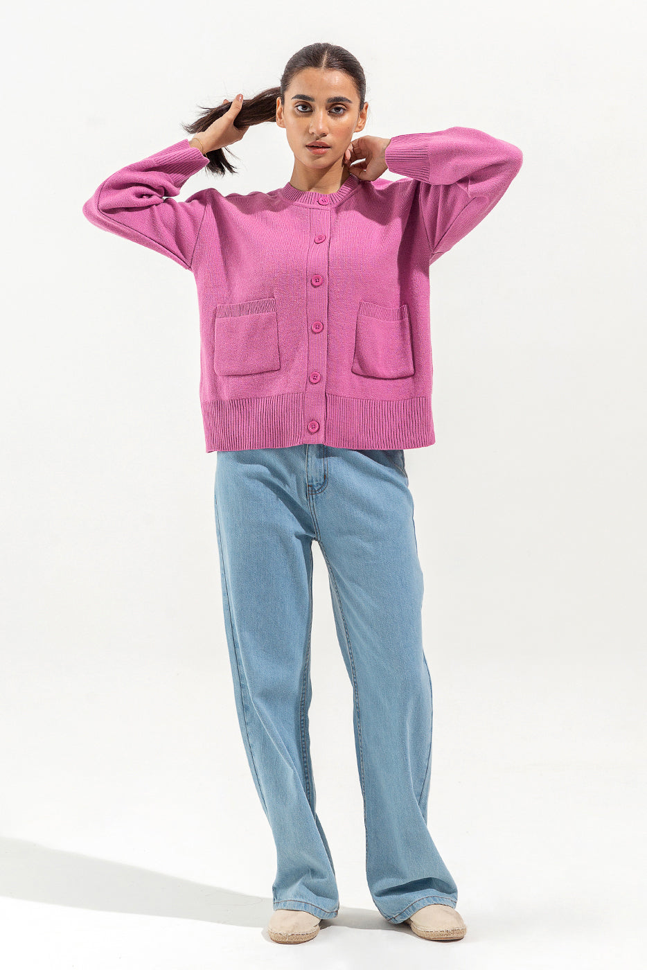KNITTED CREW NECK CARDIGAN