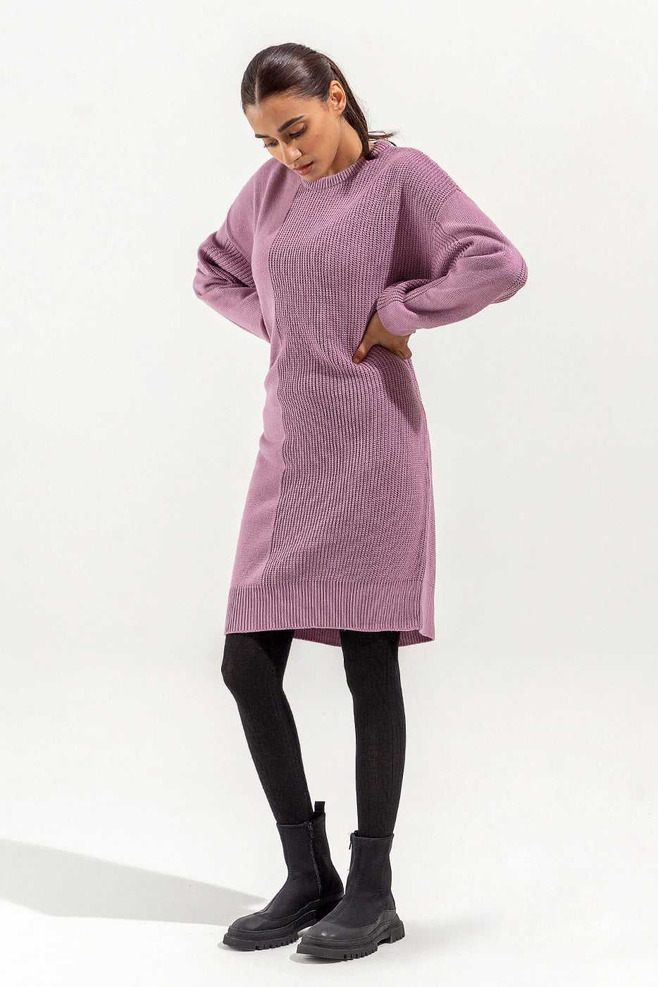 KNITTED KNEE LENGTH DRESS