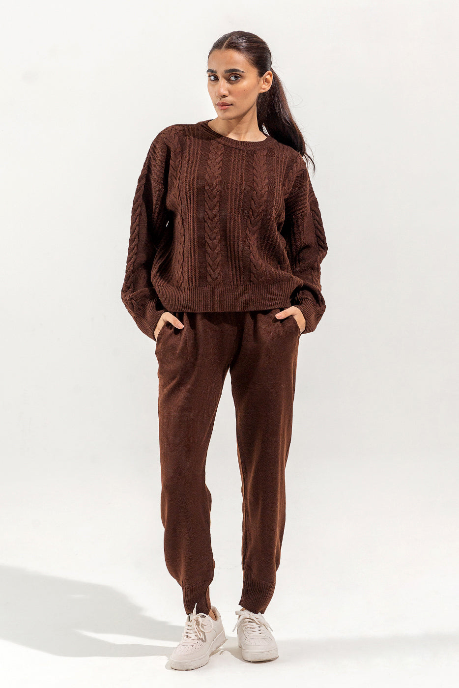 KNITTED CREW NECK JUMPER