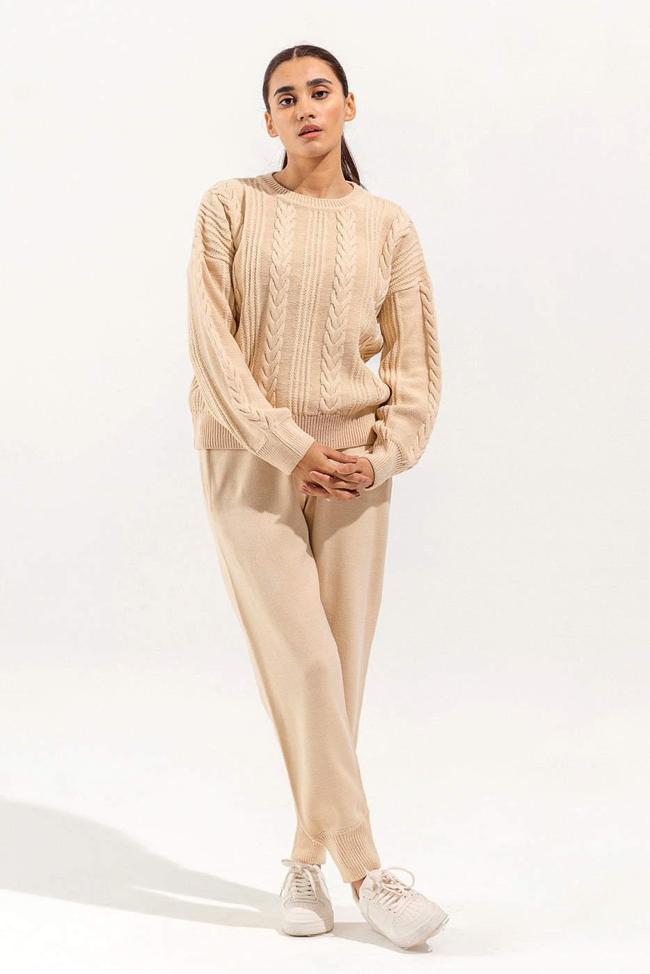 KNITTED CREW NECK JUMPER