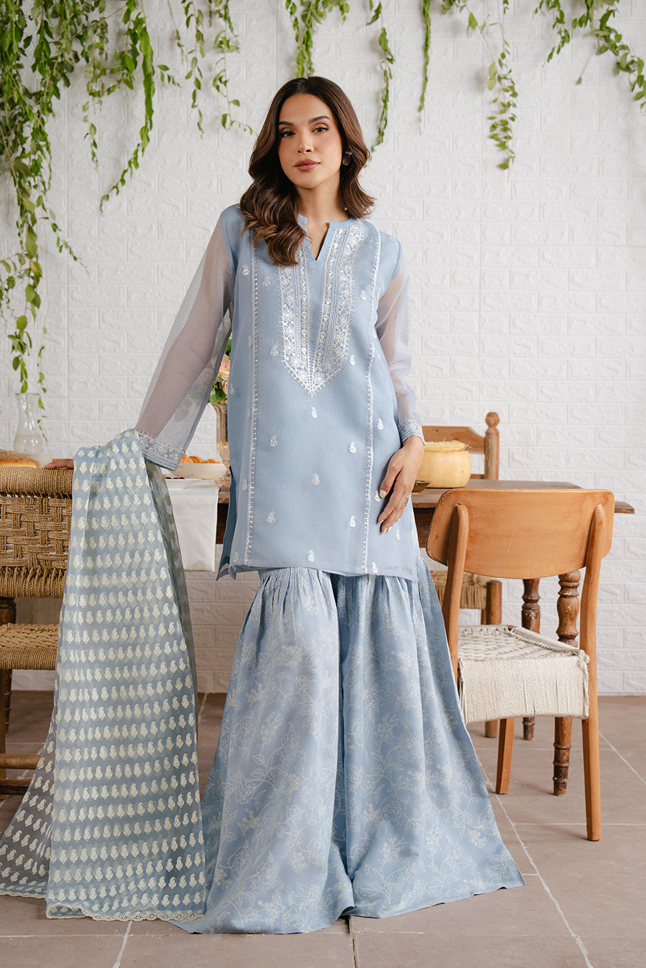 3 PIECE EMBROIDERED KARANDI SUIT (LUXURY PRET)