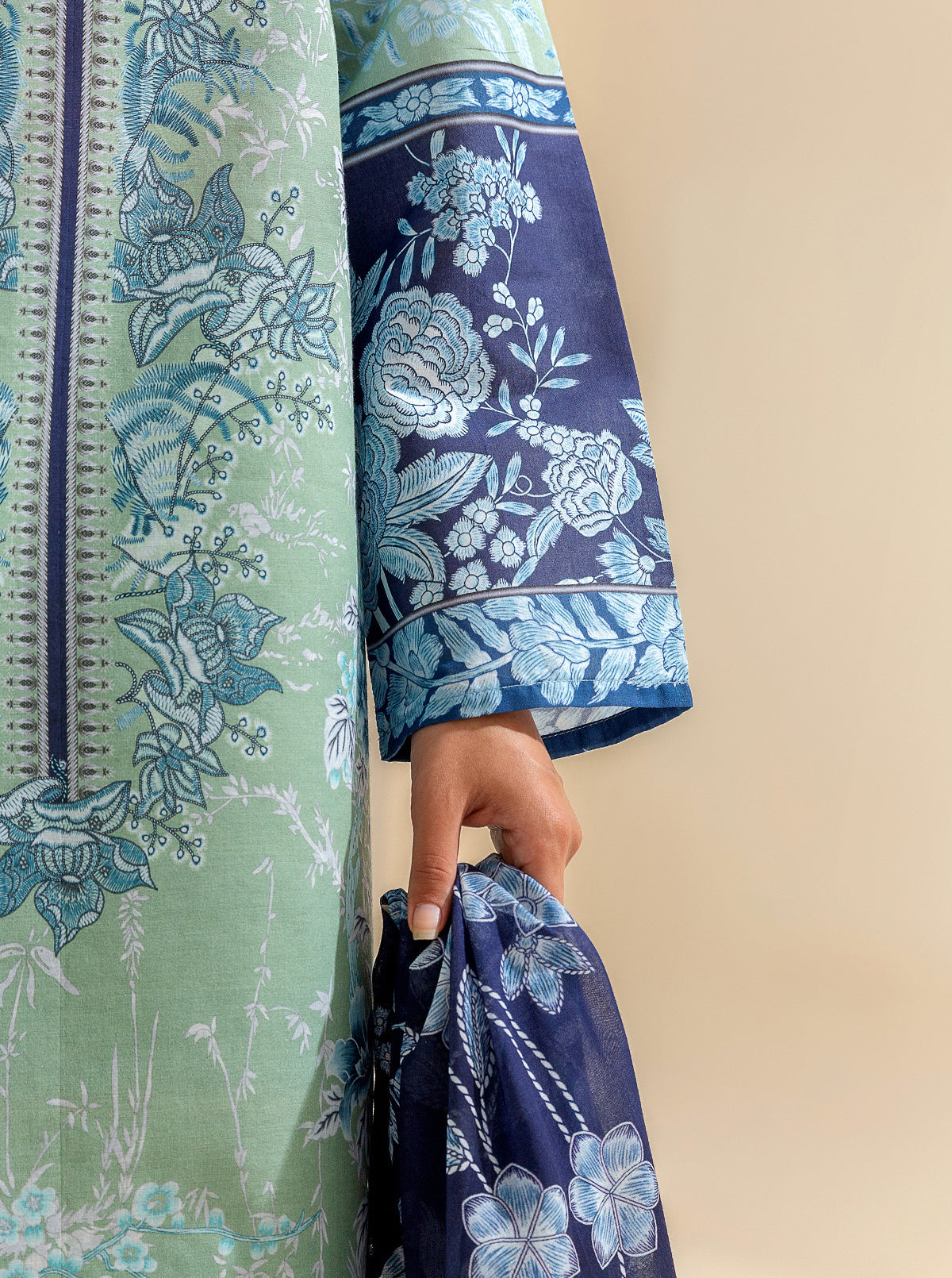 3 PIECE PRINTED LAWN SUIT BT-MORBAGH SU_24