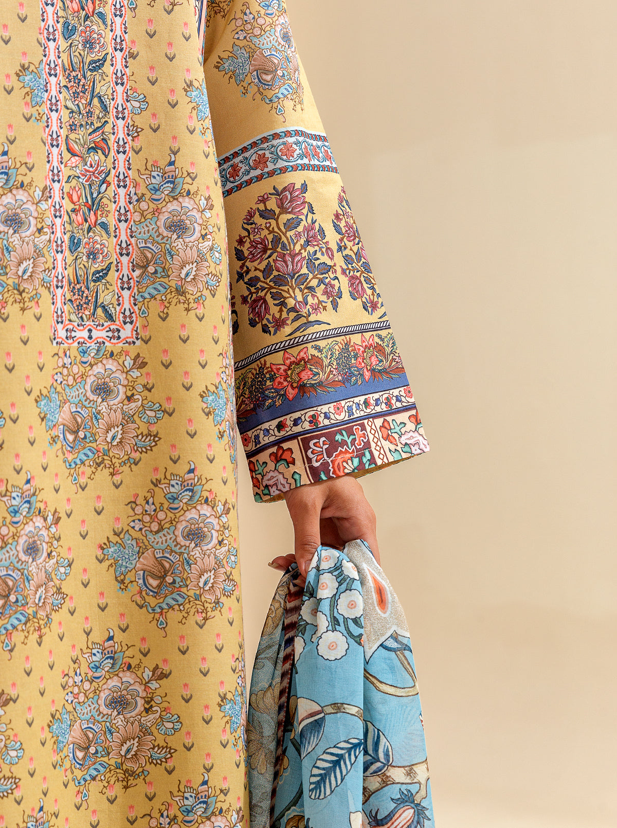 3 PIECE PRINTED LAWN SUIT BT-MORBAGH SU_24