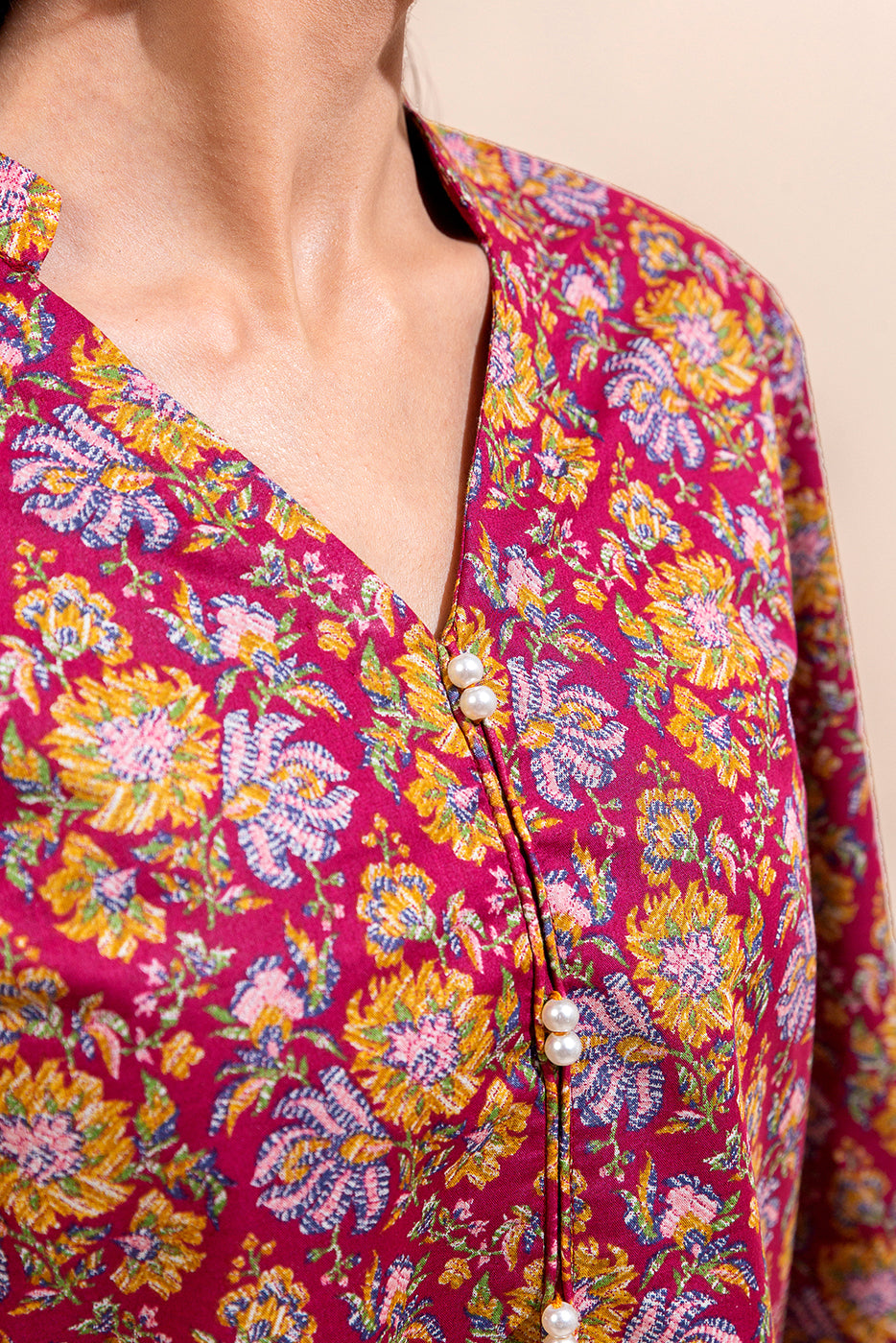 2 PIECE PRINTED LAWN SUIT-CHROMA CRIMSON (UNSTITCHED)