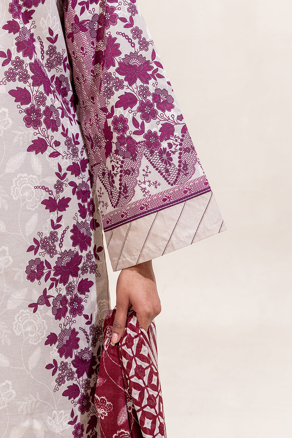 3 PIECE PRINTED LAWN SUIT-FLORET BLOSSOM (UNSTITCHED)