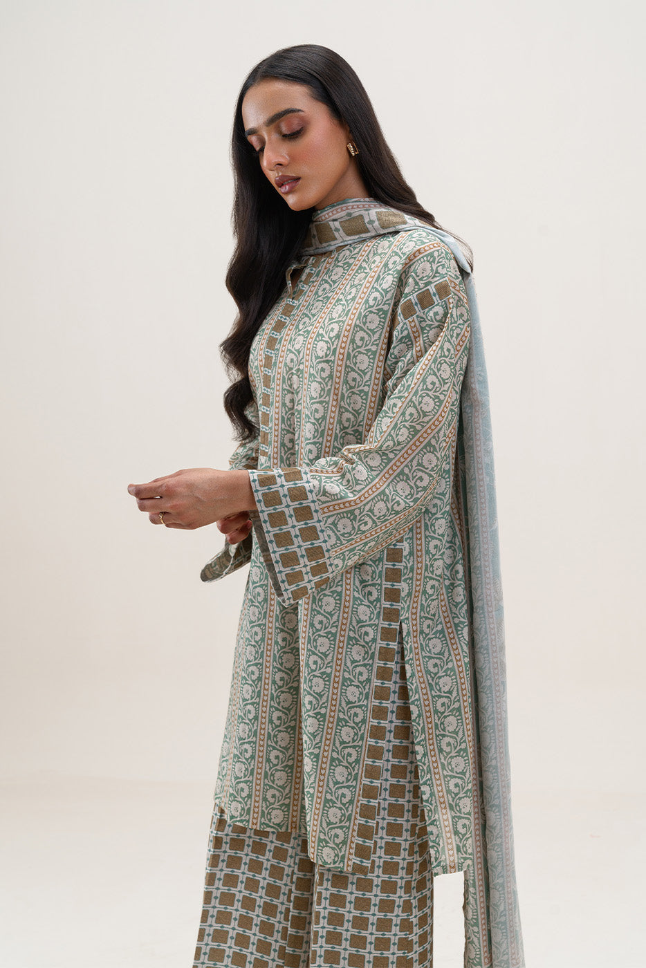 3 PIECE PRINTED LAWN SUIT-RAVEN SHED (UNSTITCHED)