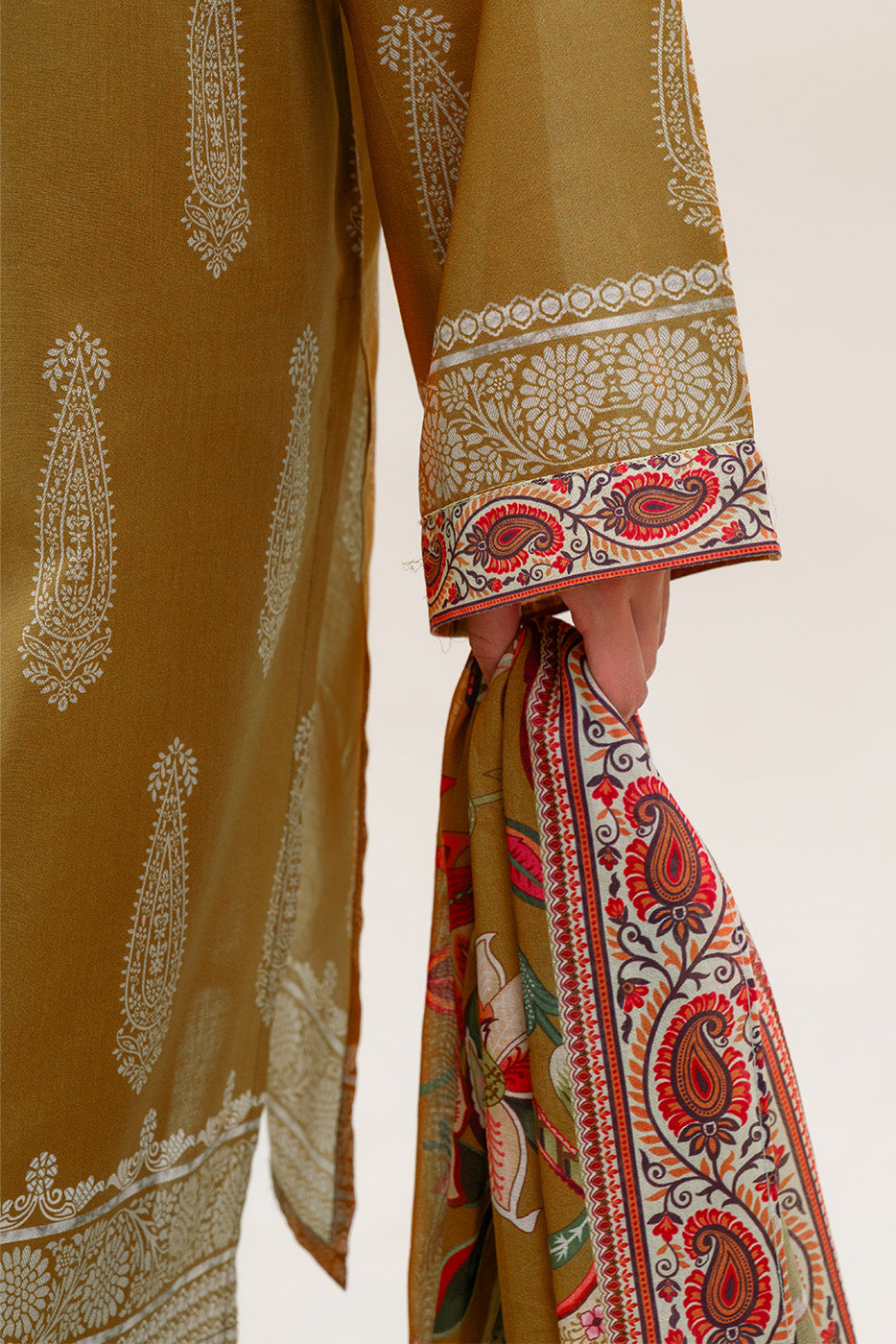 3 PIECE PRINTED LAWN SUIT-MUSTARD ORCHID (UNSTITCHED)