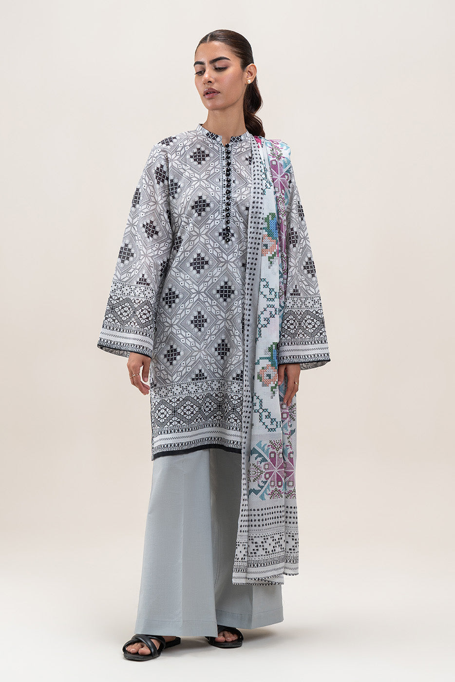 3 PIECE PRINTED LAWN SUIT-OBSIDIAN STITCH (UNSTITCHED)