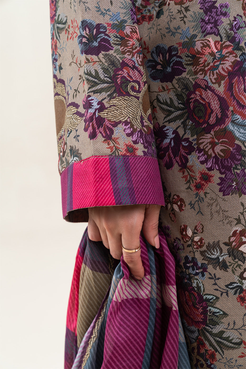 3 PIECE PRINTED LAWN LAWN SUIT-HAZEL DRAPE (UNSTITCHED)