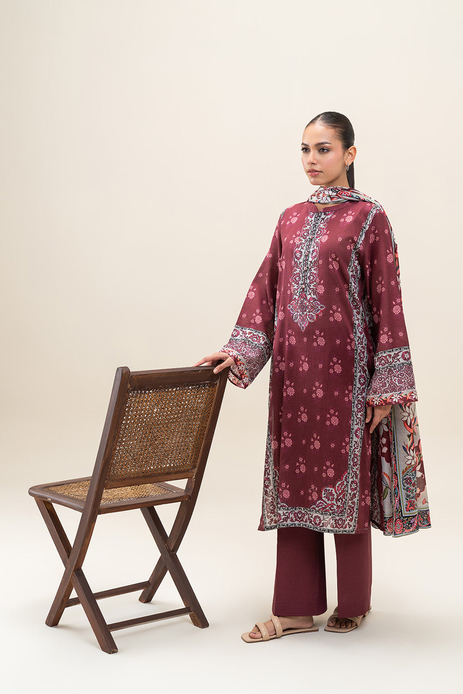 3 PIECE PRINTED LAWN SUIT-GARNET BLISS (UNSTITCHED)