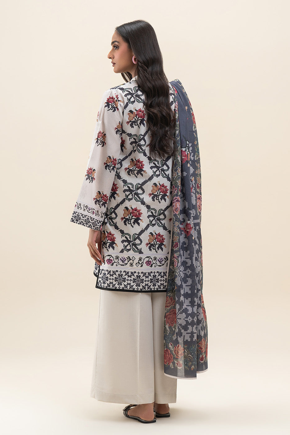 3 PIECE PRINTED LAWN SUIT-PETAL PARADISE (UNSTITCHED)