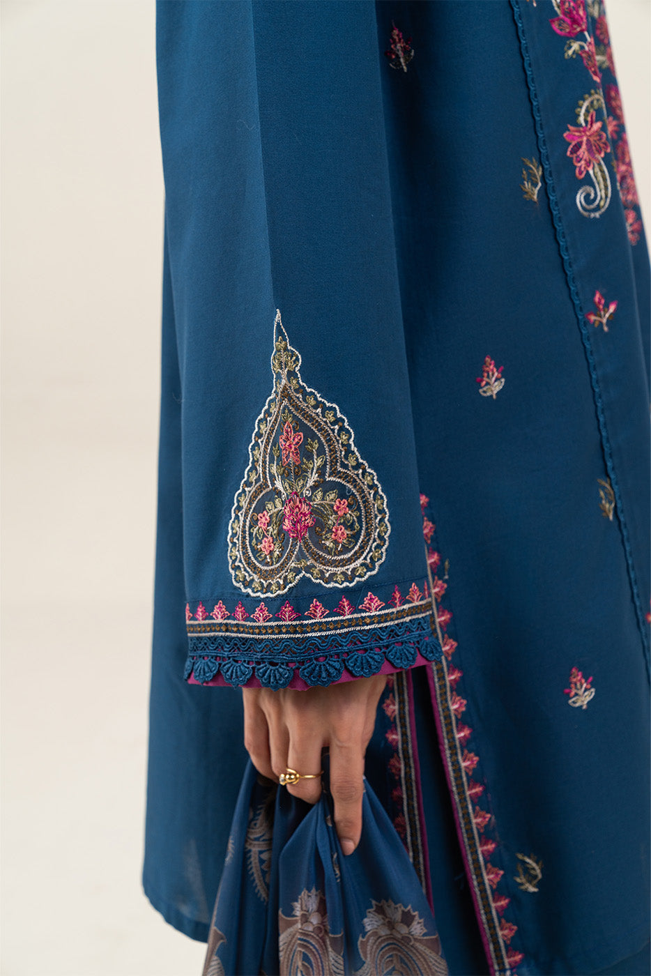3 PIECE EMBROIDERED LAWN SUIT-CERULEAN DREAM (UNSTITCHED)