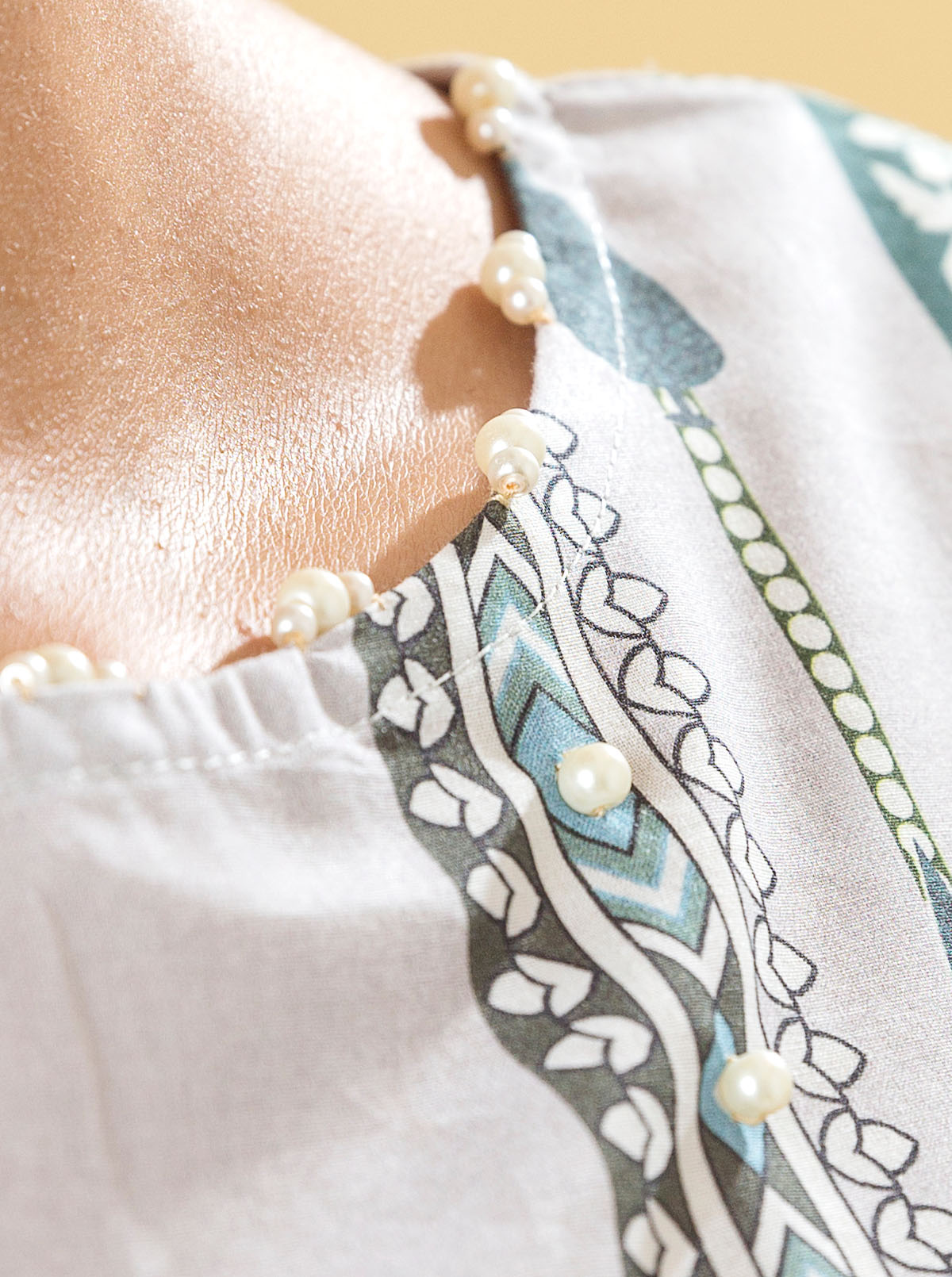 1 PIECE - PRINTED LAWN SHIRT - SPRING ESSENTIAL MORBAGH SU_22