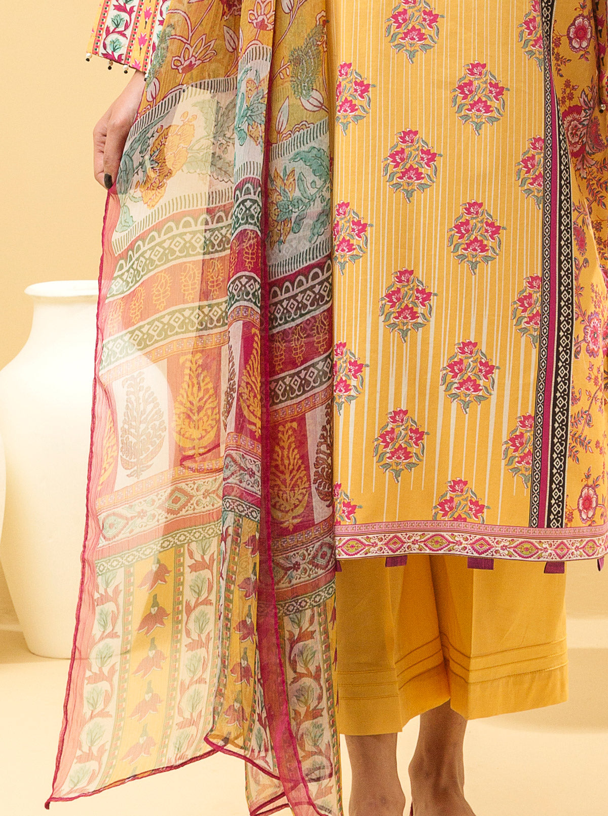 2 PIECE - PRINTED LAWN SUIT - FLORA FANTASIA MORBAGH SU_22
