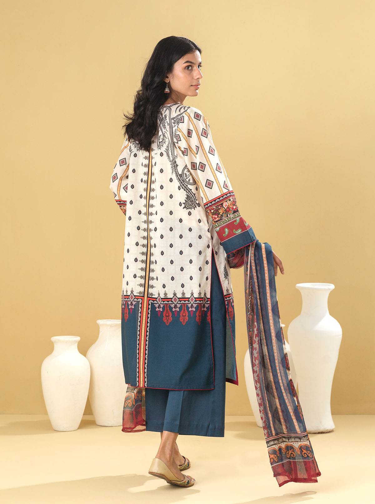 3 PIECE - EMBROIDERED LAWN SUIT - PEARLY JEWEL MORBAGH SU_22