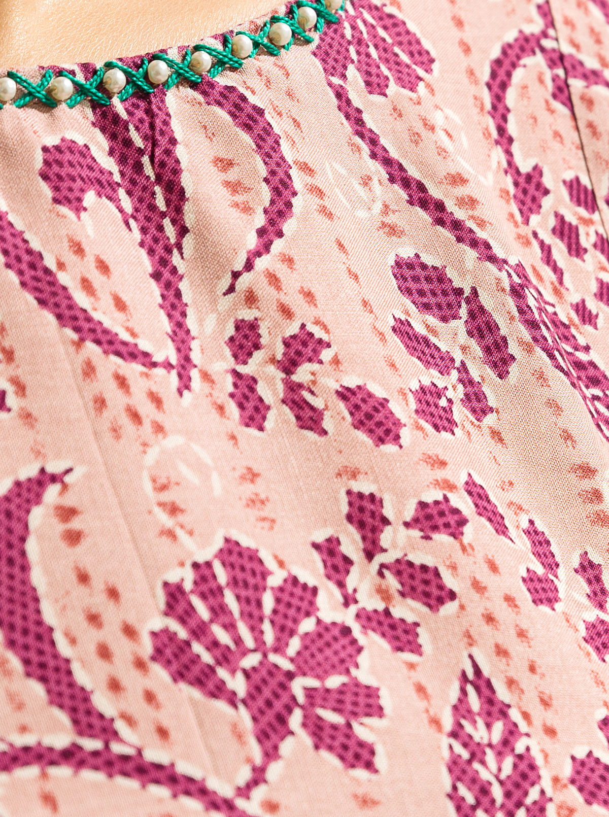 3 PIECE - PRINTED LAWN SUIT - STRAWBERRY PASSION MORBAGH SU_23