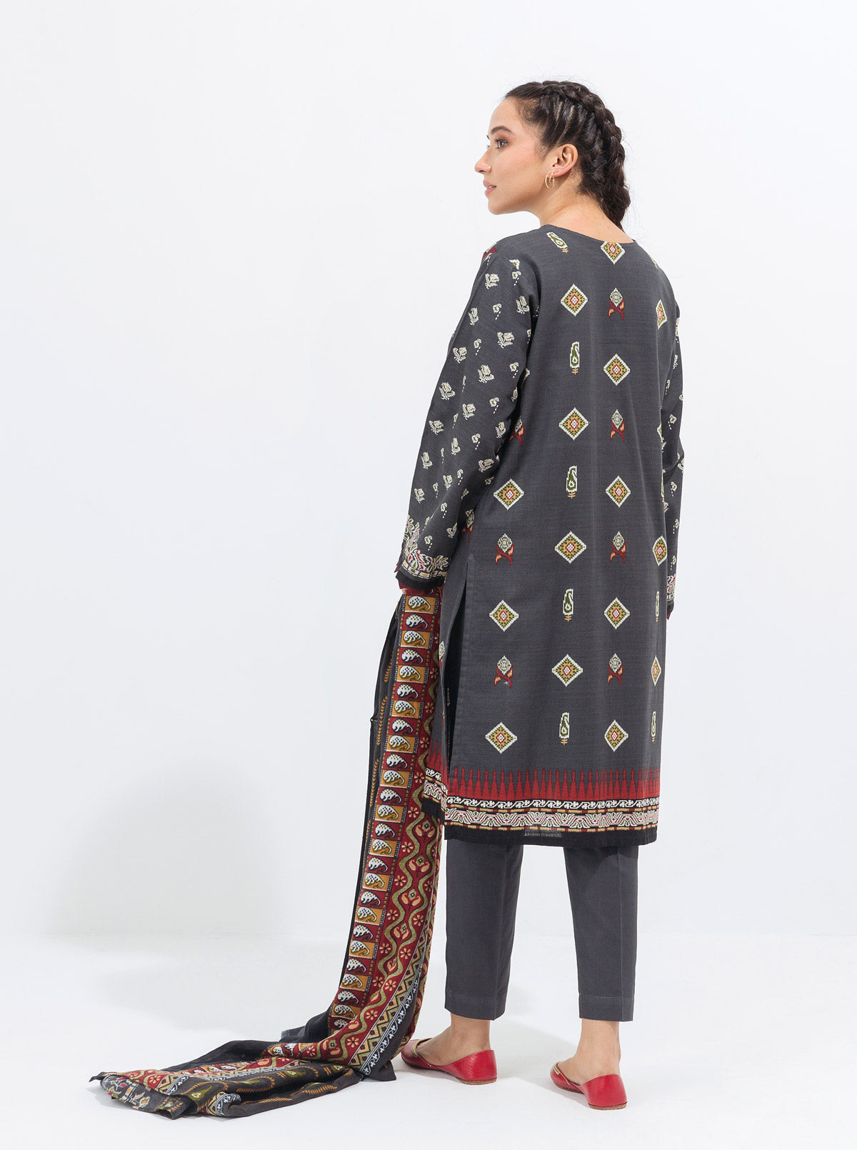 3 PIECE - PRINTED WITH SHAWL KHADDAR SUIT - GLORIOUS GREY MORBAGH WN_21